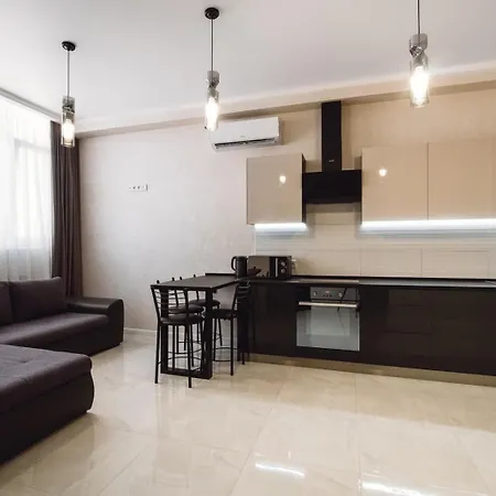 Apartment море 5 мин! французский бульвар 26 спальных мест 6!