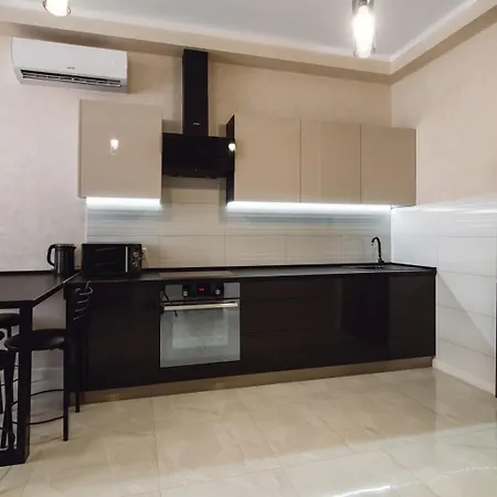 море 5 мин! французский бульвар 26 спальных мест 6! Apartment Odesa